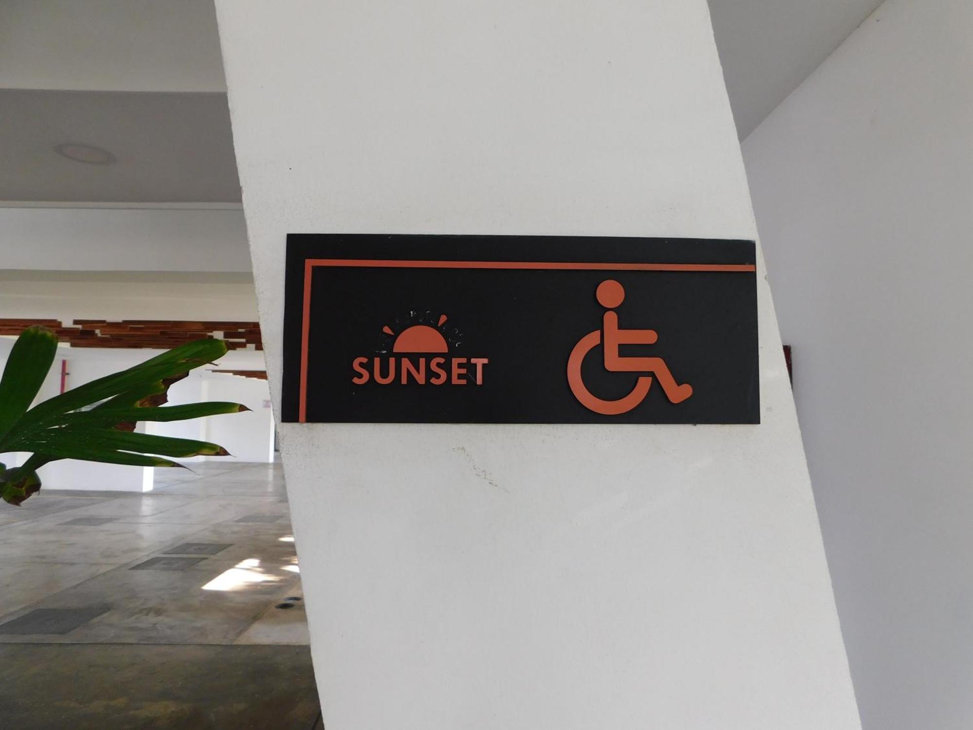Sunset 205, Sleeps Six, Next Door To The Pool, 100M To The Beach! Jacó Екстериор снимка